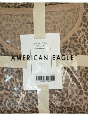 AMERICAN EAGLE Pajama Set Women Large Printed Plush Baby Tee NWT